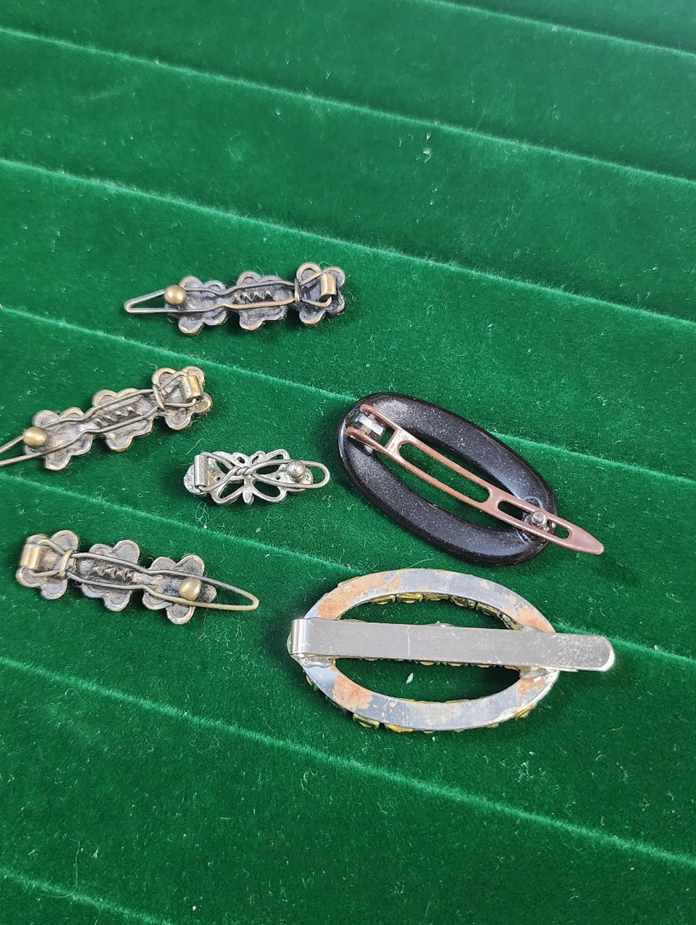 Vintage 80s Set of Decorative Hair Clips - Gold, Rose Gold & Crystal Accents - Picture 6 of 6